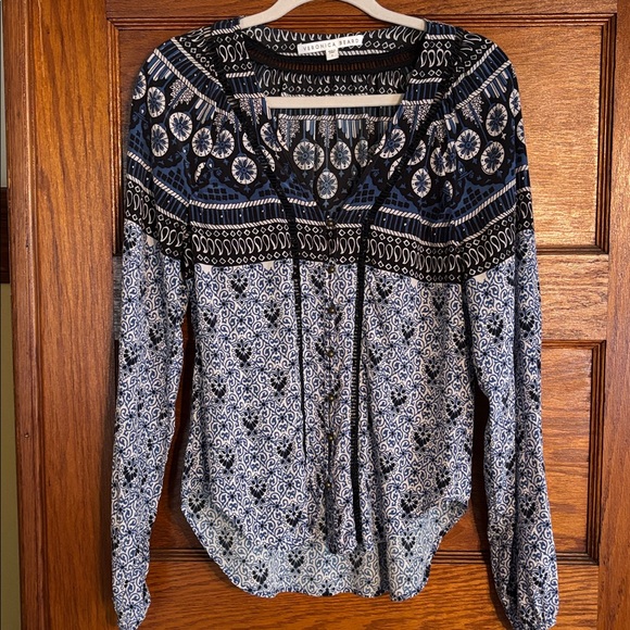 Veronica Beard Blue and Black Geometric Blouse 100% silk - Picture 1 of 8